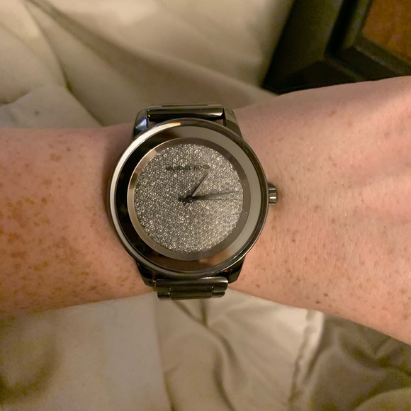 MICHAEL KORS Watch - Picture 3 of 6